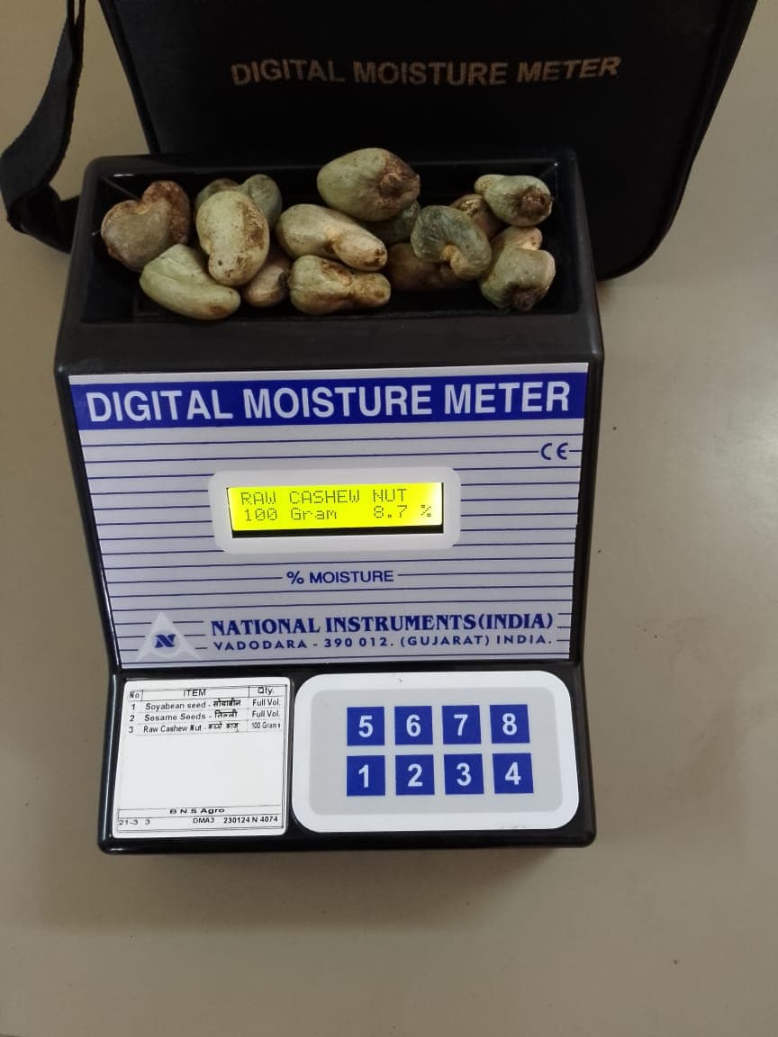 Mesure du taux d'humidité à l'humidimètre
